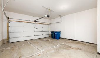 3000 N Spurway Dr, Ann Arbor, MI 48105