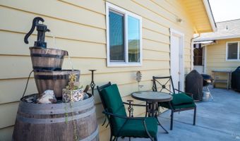 2475 Melbrook Way, Santa Rosa, CA 95405