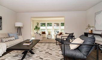 5524 N Dakota Ave, Ames, IA 50014