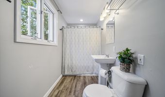 202 Shepard Home Rd, Chester, NH 03036