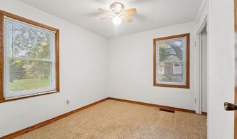 2427 BARBARA Ave, Appleton, WI 54915