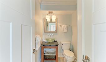 511 LOQUAT Dr, Anna Maria, FL 34216