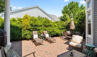 11 JUMPING BROOK Ln, Barnegat, NJ 08005