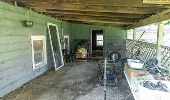 45 Howard St, Austin, IN 47102