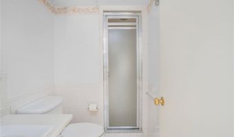 200 Hoffman Ave 402, Cranston, RI 02920
