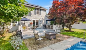 29 Grey Meadow Dr, Burlington, VT 05408