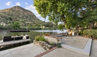 29303 S Lakeshore Dr, Agoura Hills, CA 91301
