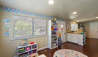 1293 STARVEOUT CREEK Rd, Azalea, OR 97410