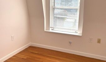663 E 5th St B, Boston, MA 02127