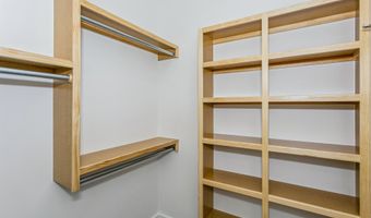 319 W Boxthorn, Andover, KS 67002