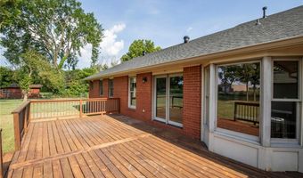 1904 Mayflower Rd, Bentonville, AR 72713