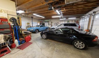 1121 YEUST Rd, Azalea, OR 97410