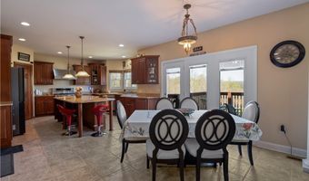 197 Saint Andrews Dr, Barboursville, WV 25504
