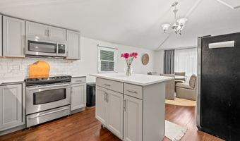 738 Platt St, Bridgeport, CT 06606