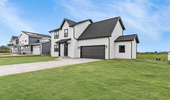 407 Michelle Ln, Cottage Grove, WI 53527