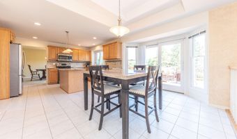 2058 Chardonnay Ct, Ann Arbor, MI 48108