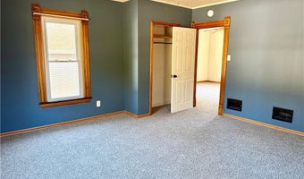 572 W Main St, Adena, OH 43901