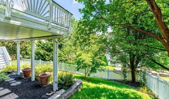 20152 BOXWOOD Pl, Ashburn, VA 20147