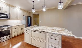 6051 SADDLEHORN Dr, Erie, PA 16506