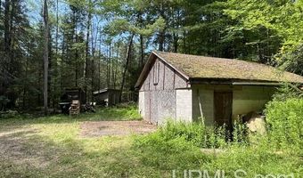 N14675 Lanfear Rd, Amberg, WI 54102