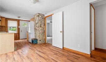 87 Jackson Schoolhouse Rd, Glocester, RI 02814