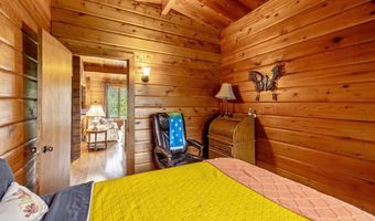 28 Hilltop Rd, Alburgh, VT 05440