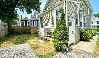 91 Van Zandt Ave, Newport, RI 02840