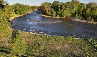 21 Old Boulder Rd, Big Timber, MT 59011