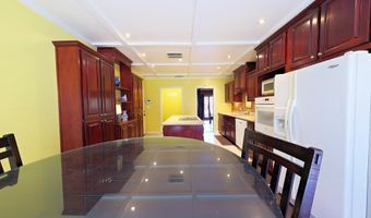 910 Pine St, Bainbridge, GA 39819