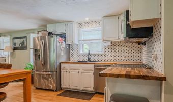 94 Whitehead Rd, Coventry, RI 02816