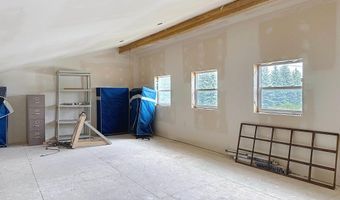 66 Sunset Ave, Buffalo, WY 82834