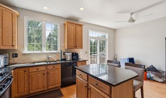 24722 CLOCK TOWER Sq, Aldie, VA 20105
