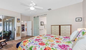 5335 CLOVER MIST Dr, Apollo Beach, FL 33572