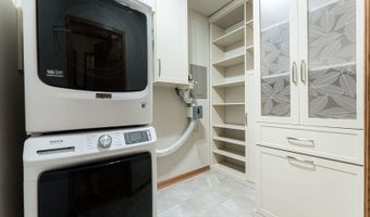 1251 W LAKE St 103, Addison, IL 60101
