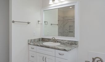 1616 Lena St, Baker, FL 32531