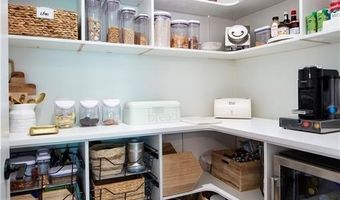 6410 Halcyon Garden Dr, Alpharetta, GA 30005