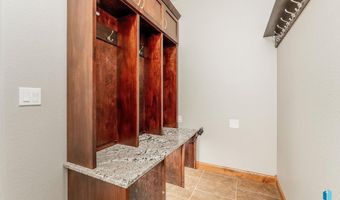 1817 W Ashton Trl, Brandon, SD 57005