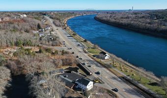 825 Scenic Hwy 4, Bourne, MA 02532