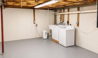 9 Michael Dr, Bristol, RI 02809