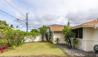 755 Kaipii St, Kailua, HI 96734