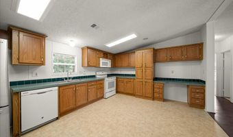 3551 NE 120TH St, Anthony, FL 32617