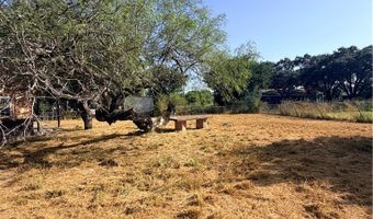 911 S Almond St, Alice, TX 78332