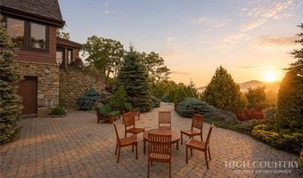 224 Chestnut Trl, Banner Elk, NC 28604