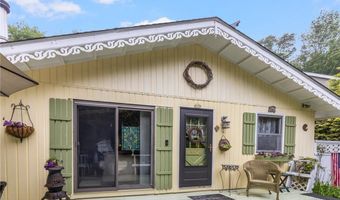 108 Steamboat St, Jamestown, RI 02835