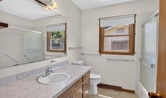 1019 Arkansas Ave, Ames, IA 50014