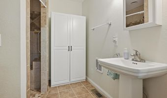 91 Kay Ln, Anderson, MO 64831
