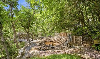 1501 E MAPLE HILLS Dr S, Bountiful, UT 84010