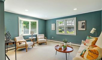 4 Harlem St, East Providence, RI 02916