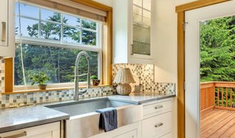 80358 BIG CEDAR Dr, Arch Cape, OR 97102