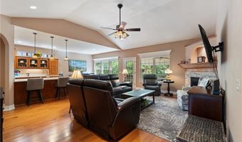 18 Yarmouth Dr, Bella Vista, AR 72715